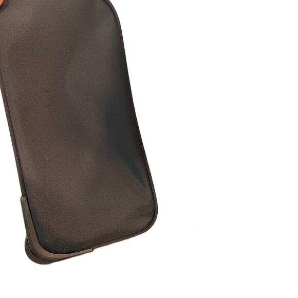 Ricardo Black Gray Softr Shell Carry On Suitcase Roller - Picture 5 of 7